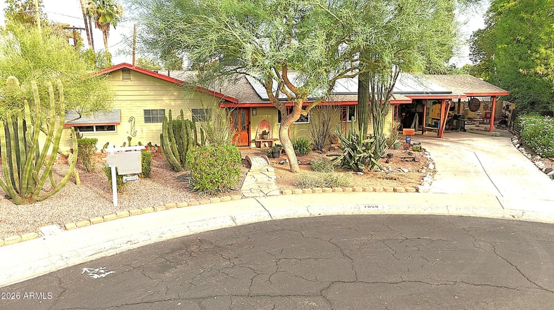 7050 N 8th Ave, Phoenix, AZ 85021