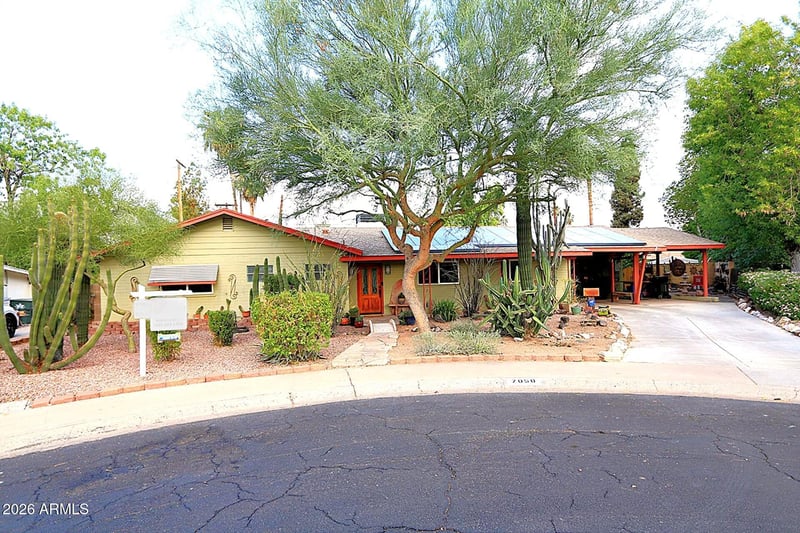 7050 N 8th Ave, Phoenix, AZ 85021