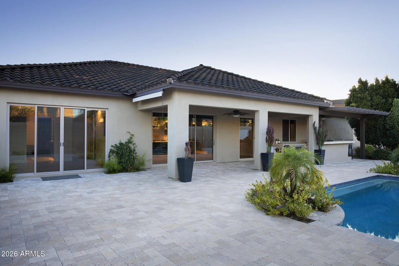 7052 E Ivyglen Cir, Mesa, AZ 85207
