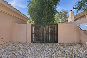 7053 N 7th Ave, Phoenix, AZ 85021