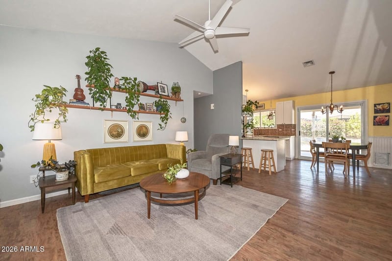 7054 W Ironwood Dr, Peoria, AZ 85345
