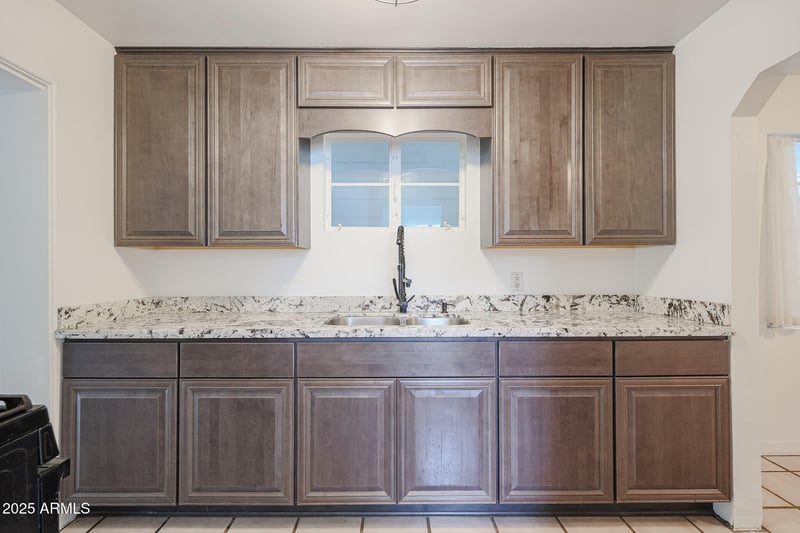 7055 24th Ave, Phoenix, AZ 85021