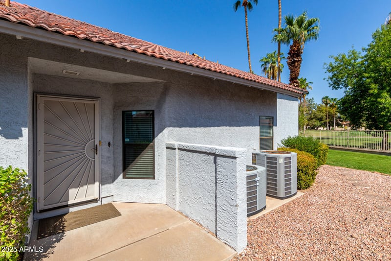 7056 Morrow Dr, Glendale, AZ 85308