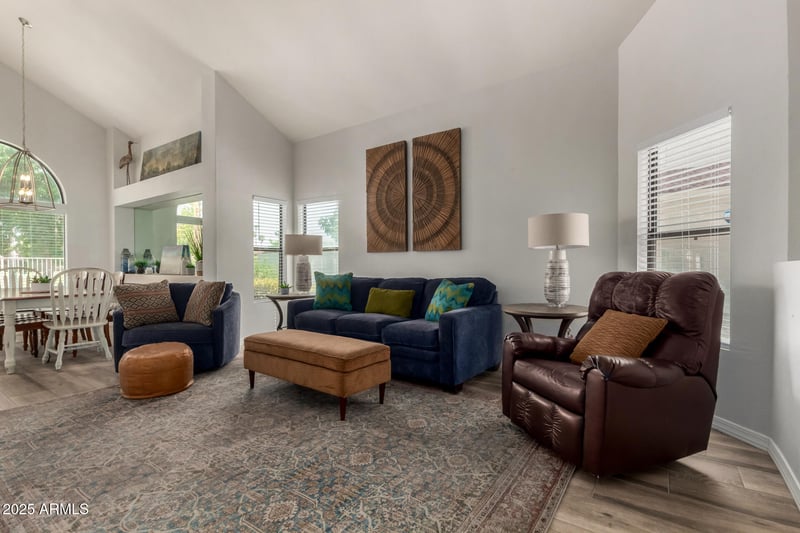7056 Morrow Dr, Glendale, AZ 85308
