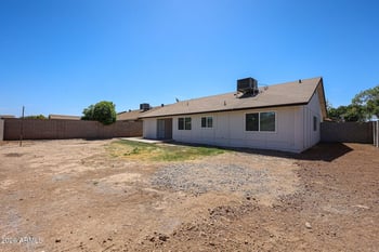 7056 Taylor St, Phoenix, AZ 85043