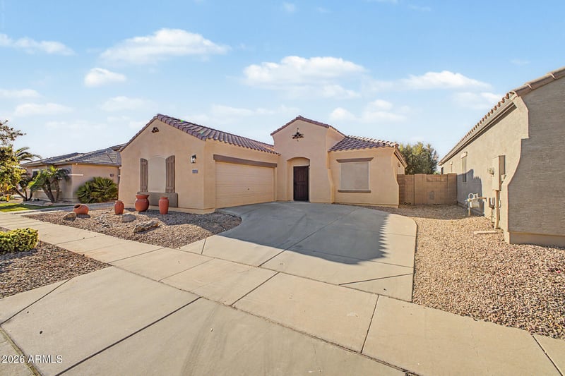 706 E Las Colinas Pl, Chandler, AZ 85249