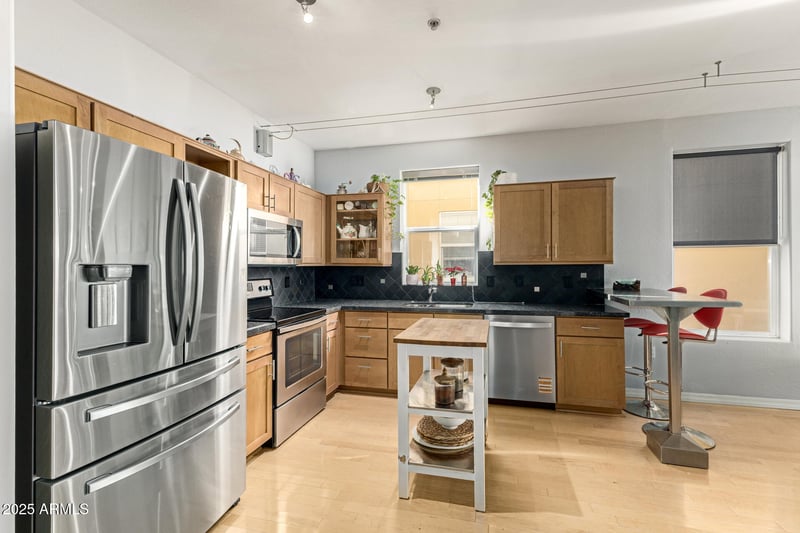 706 E Washington St #114, Phoenix, AZ 85034