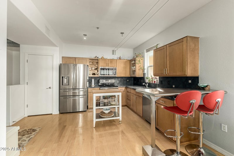 706 E Washington St #114, Phoenix, AZ 85034