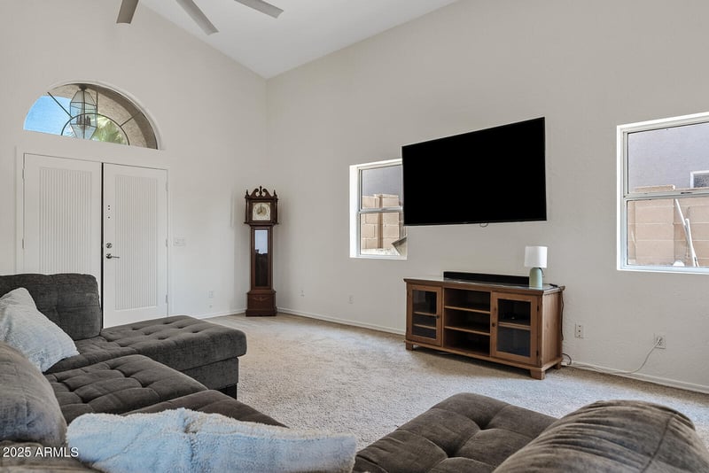 706 El Dorado Dr, Gilbert, AZ 85233