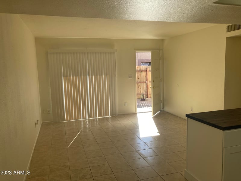 706 N 4th St #4, Avondale, AZ 85323
