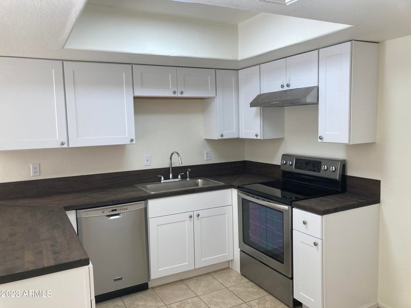 706 N 4th St #4, Avondale, AZ 85323