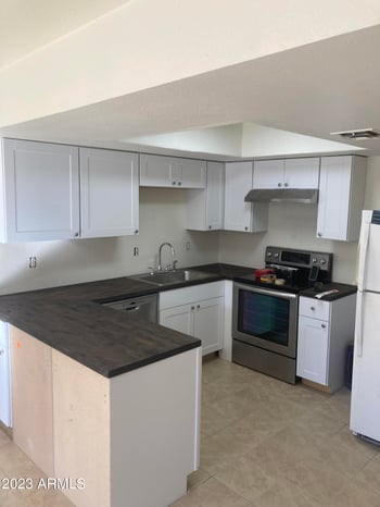 706 N 4th St #4, Avondale, AZ 85323