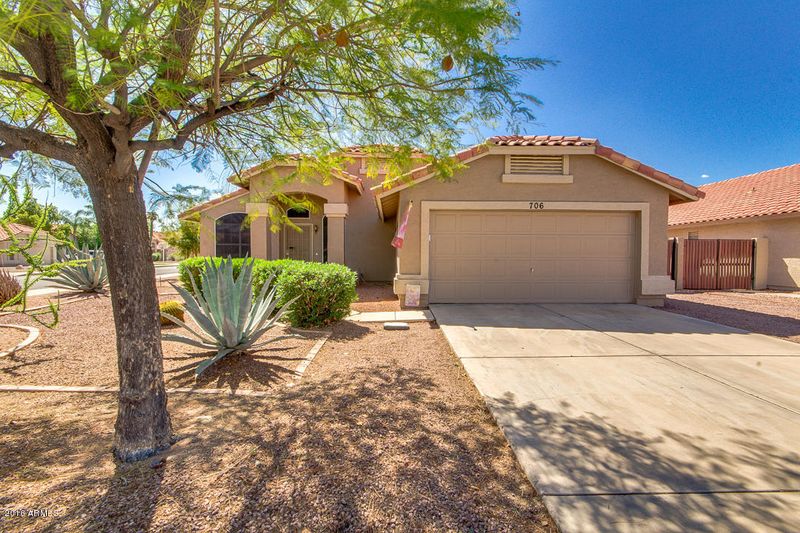 706 N Granite St, Gilbert, AZ 85234