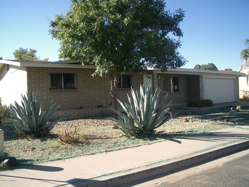 706 S Hill St, Mesa, AZ 85204