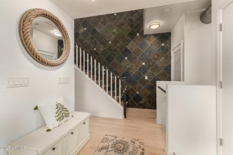 706 Washington St #114, Phoenix, AZ 85034