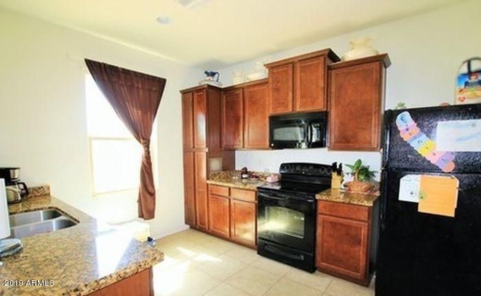 7060 S 252nd Dr, Buckeye, AZ 85326