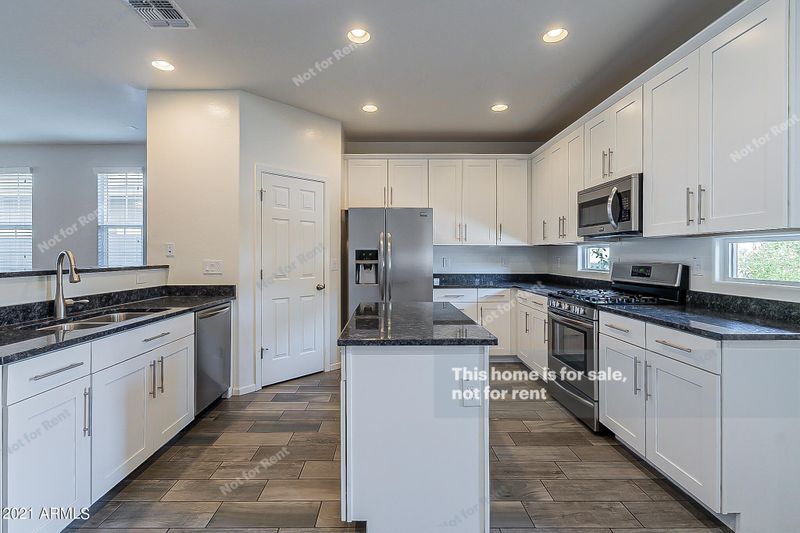 7062 E Onza Ave, Mesa, AZ 85212