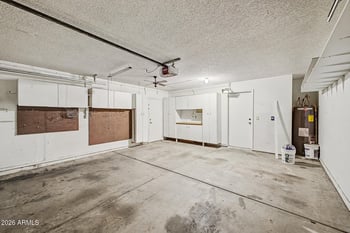 7063 Cinnabar Ave, Peoria, AZ 85345