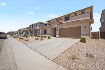 7064 Hayride Ln, San Tan Valley, AZ 85143