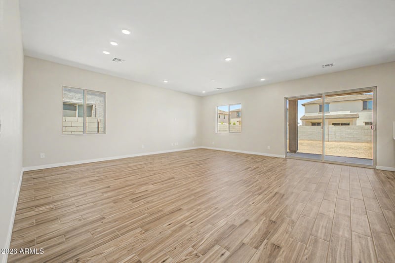 7064 Hayride Ln, San Tan Valley, AZ 85143