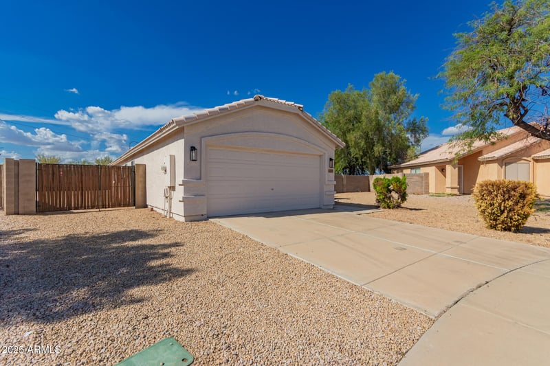 7064 Gardenia Ave, Glendale, AZ 85303