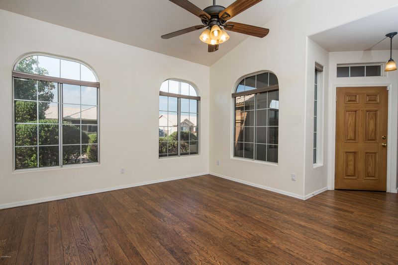 7066 E Meseto Ave, Mesa, AZ 85209