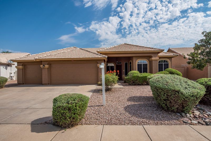 7066 E Meseto Ave, Mesa, AZ 85209