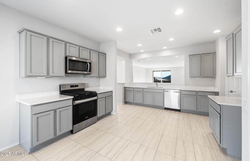 7069 Oberlin Way, Peoria, AZ 85383