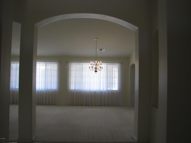 707 E Coconino Dr, Chandler, AZ 85249