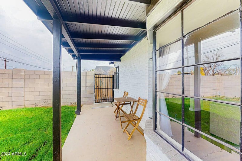 707 University Dr, Mesa, AZ 85203