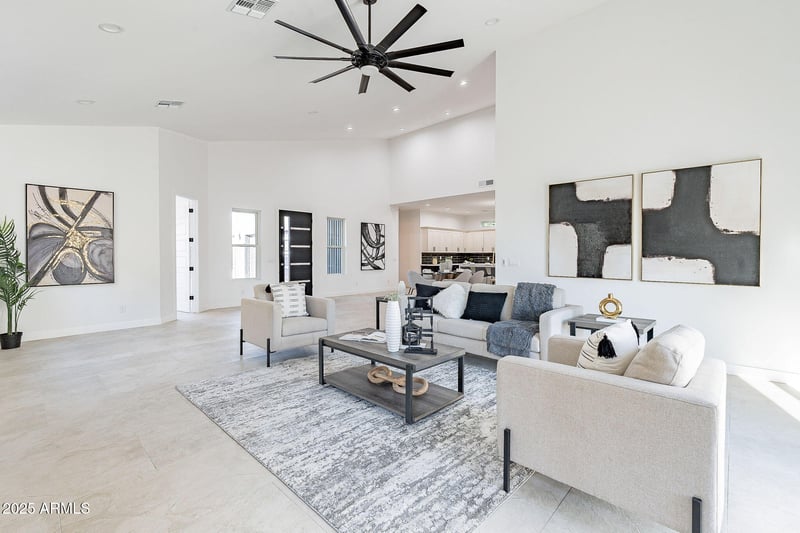 707 Ocotillo Rd, Phoenix, AZ 85014