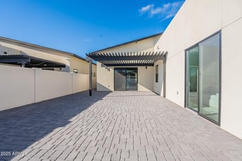 707 Ocotillo Rd, Phoenix, AZ 85014