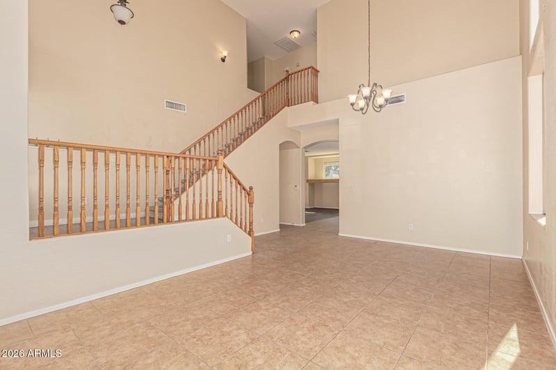 707 Agrarian Hills Dr, San Tan Valley, AZ 85143