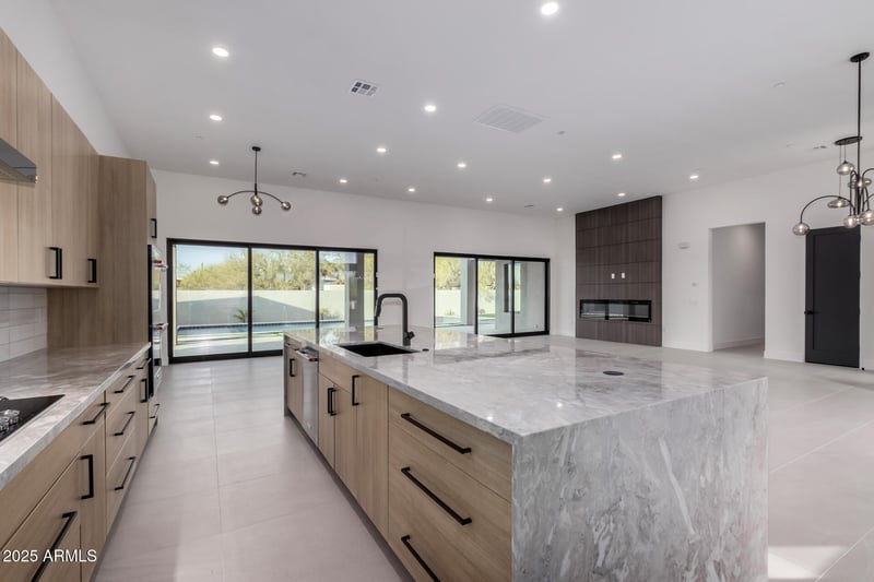 7070 Lowden Dr, Scottsdale, AZ 85266