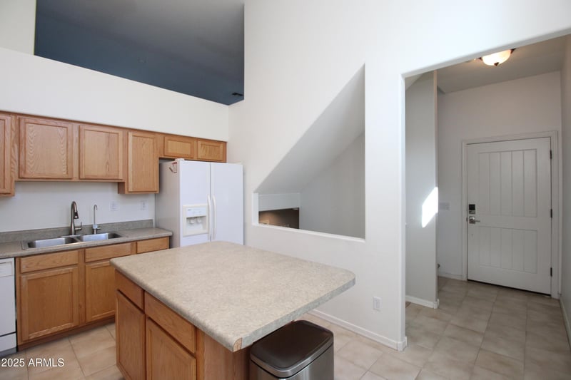708 Beck Ave, Tempe, AZ 85281