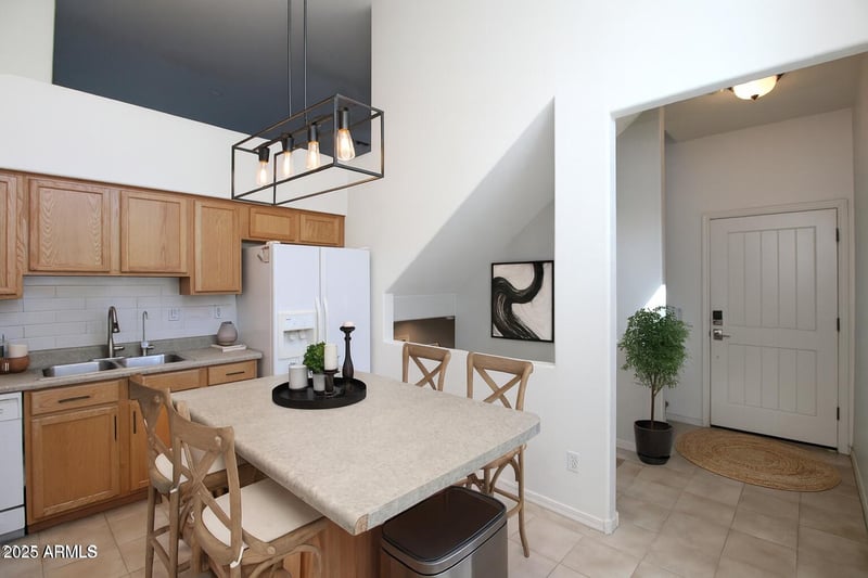 708 Beck Ave, Tempe, AZ 85281