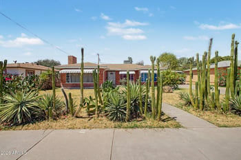 708 Pepper Pl, Mesa, AZ 85203