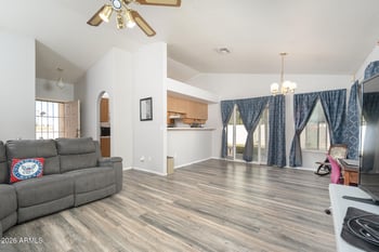 7080 Caron Dr, Peoria, AZ 85345