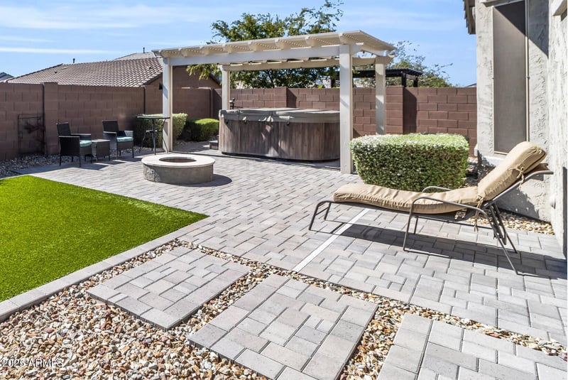 7081 Andrea Dr, Peoria, AZ 85383