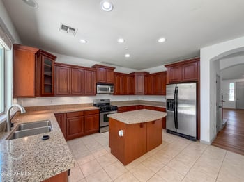 7085 Andrew Ln, Peoria, AZ 85383