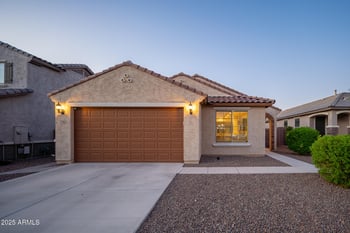 7086 Spur Dr, Peoria, AZ 85383
