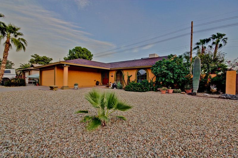709 E Brentrup Dr, Tempe, AZ 85283