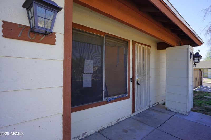 709 E Halifax St, Mesa, AZ 85203