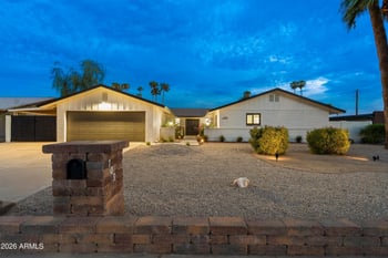709 E Royal Palm Rd, Phoenix, AZ 85020