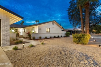 709 E Royal Palm Rd, Phoenix, AZ 85020