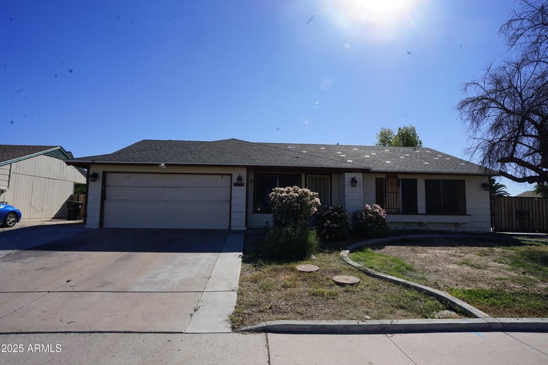 709 Halifax St, Mesa, AZ 85203