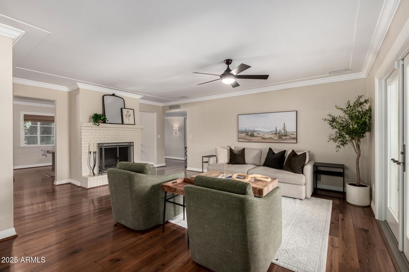 709 Hayward Ave, Phoenix, AZ 85020