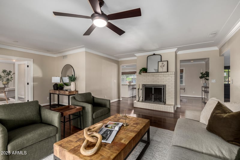 709 Hayward Ave, Phoenix, AZ 85020