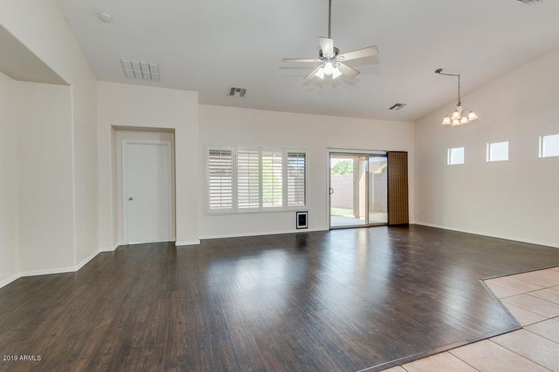 709 S 112th Ave, Avondale, AZ 85323