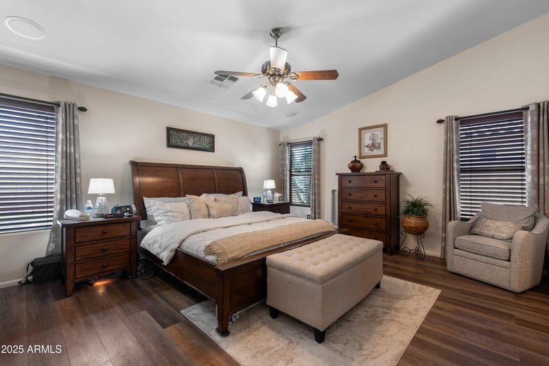 709 Saddle Way, San Tan Valley, AZ 85143